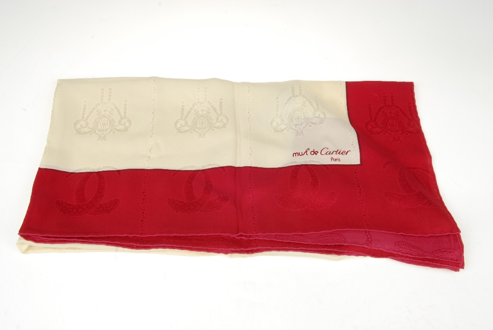 CARTIER - a Must De Cartier silk scarf. Featuring maker's logo emblem on red and ivory jacquard - Bild 5 aus 5
