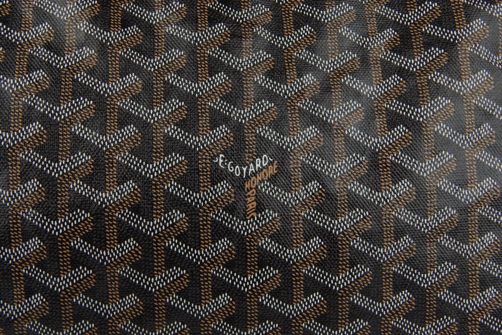 GOYARD - a black Chevron Sac Hardy handbag. Featuring the maker's signature geometric hand painted - Image 11 of 14