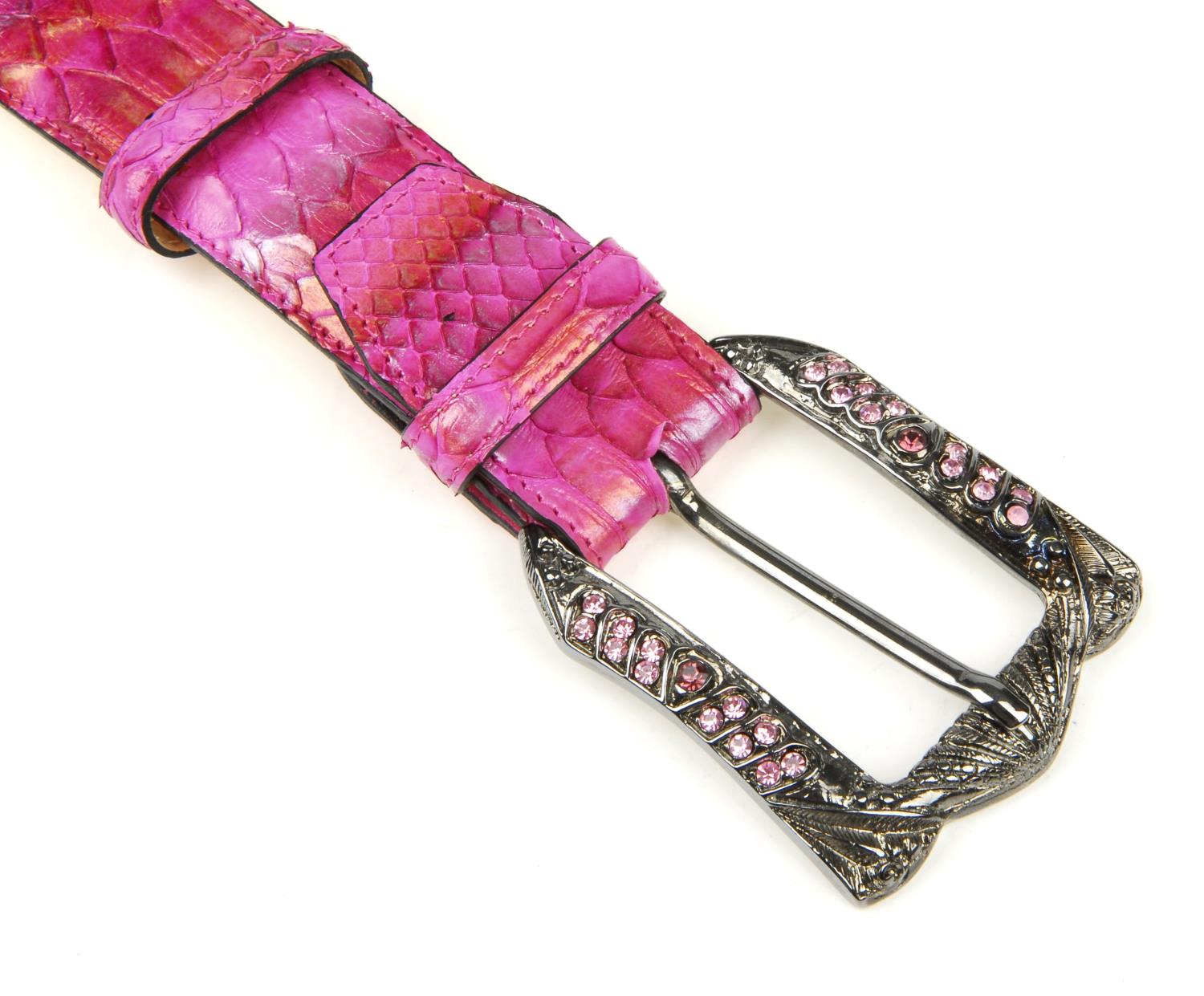 ELLIOT RHODES - a python skin belt. Crafted from pink python skin with subtle metallic detailing, - Bild 7 aus 9