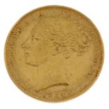 Victoria, Sovereign 1864, young head, rev. shield, die 99. Fine. Fine.