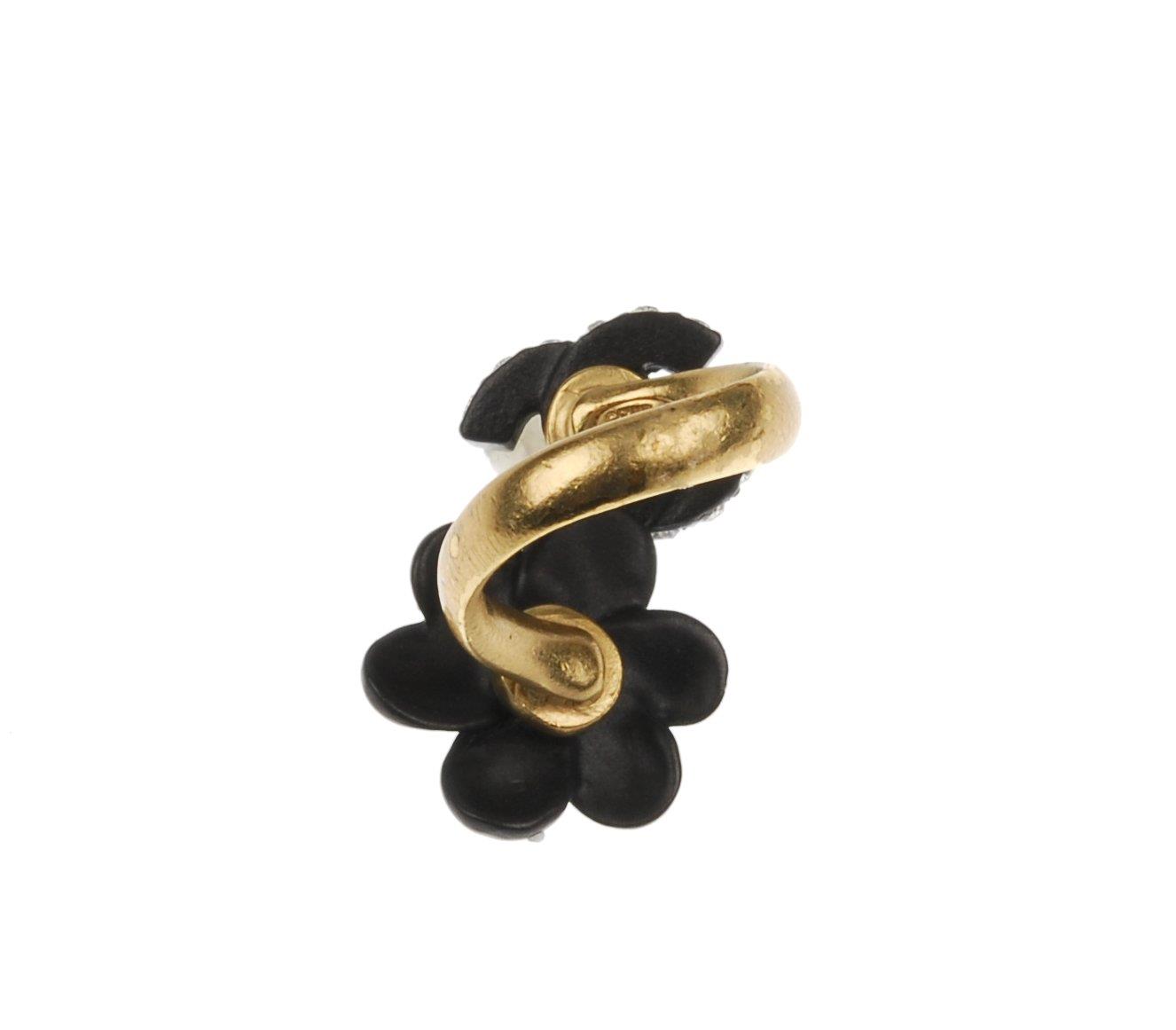 CHANEL - a Camellia CC wrap ring. Designed as a matte gold-tone wraparound split ring with a back - Image 5 of 5