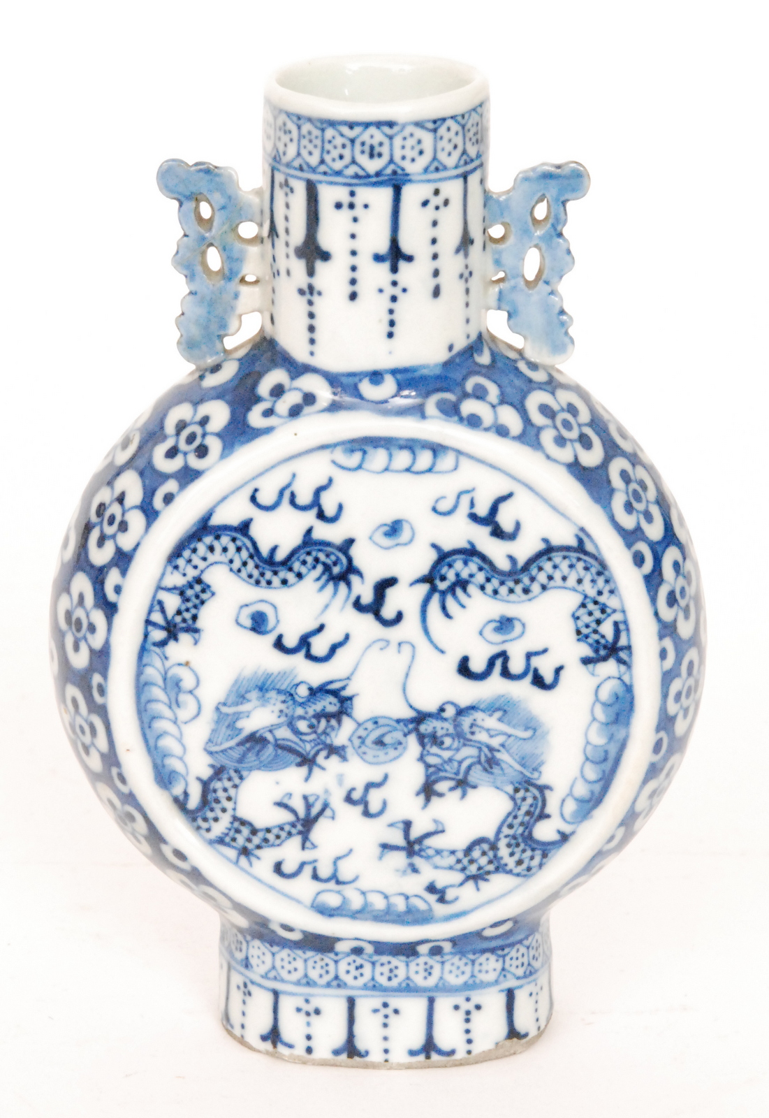 A 19th Century Chinese blue and white moon flask decorated with stylised dragons amidst clouds - Image 4 of 6