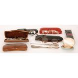 A collection of pinz nez and other spectacles (qty)