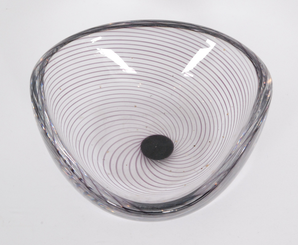 A post war Kosta glass bowl designed by Vicke Lindstrand of triangular form, - Image 2 of 2