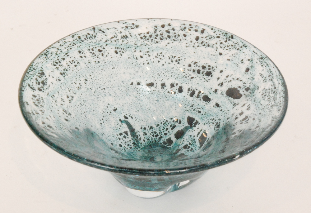 A Flygsfors glass bowl by Willem de Moor, of conical form,