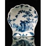 A late 18th Century Worcester scallop shell pickle dish decorated in the blue and white Two Peony