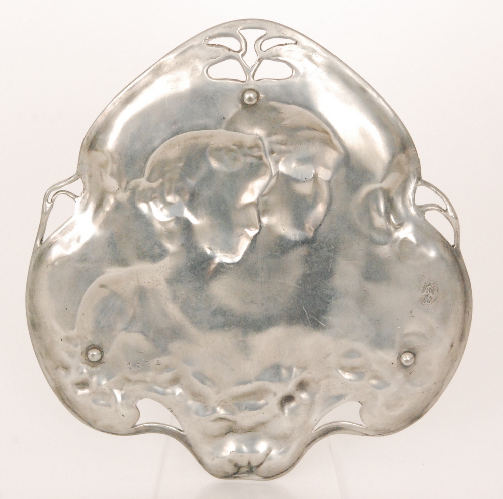 Unknown - An early 20th Century Art Nouveau polished pewter dish of triform, - Image 2 of 4