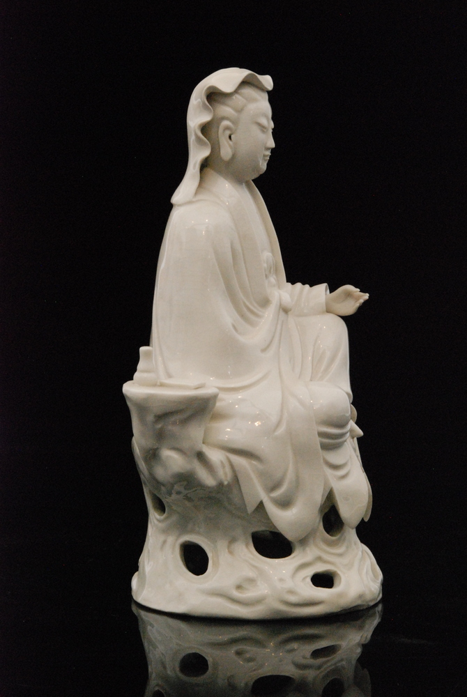 A Ching Dynasty 19th Century Chinese blanc de china Guanyin, - Image 7 of 14