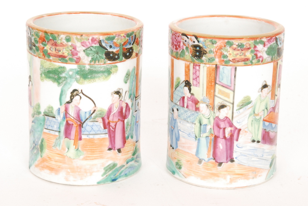 A pair of Chinese Qing Dynasty early 19th Century famille rose brush pots both hand painted with - Image 5 of 7