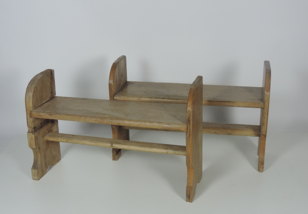 A pair of small oak Hall Benches / Window Seats, each approx. - Image 3 of 3