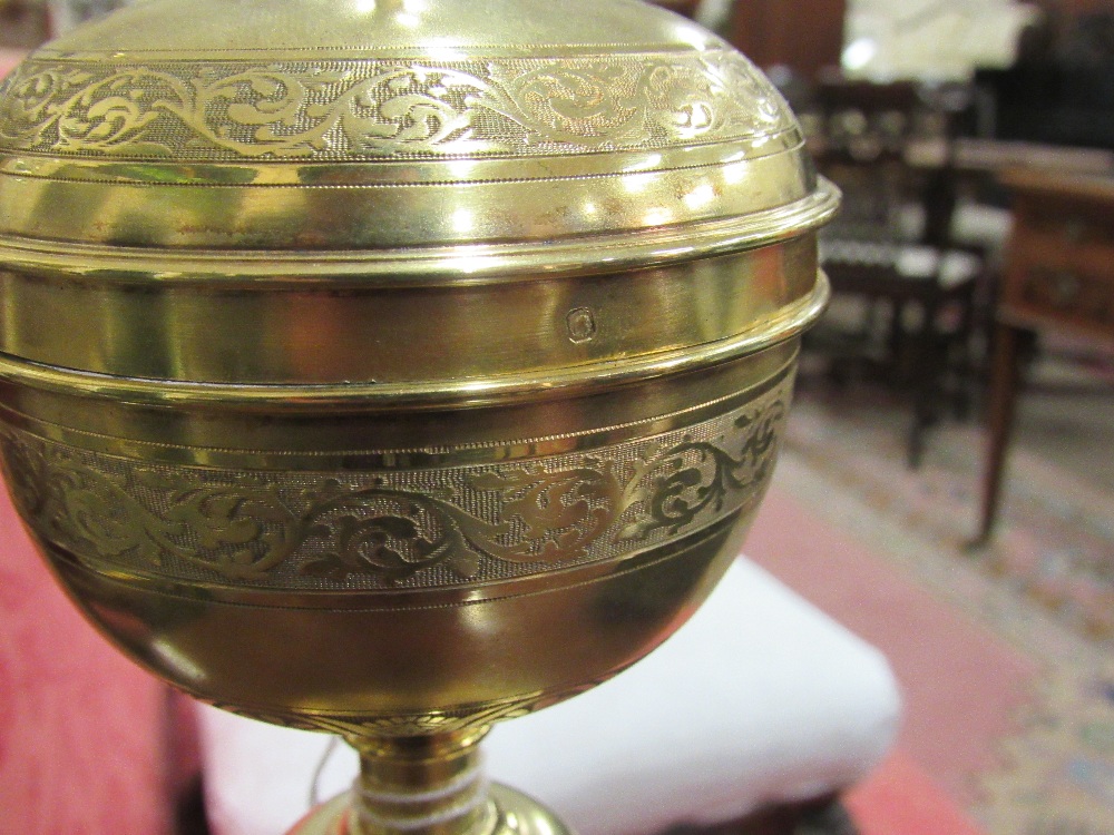 A fine engraved 19th Century French silver gilt Ciborium, c. 1830, approx. - Image 5 of 13