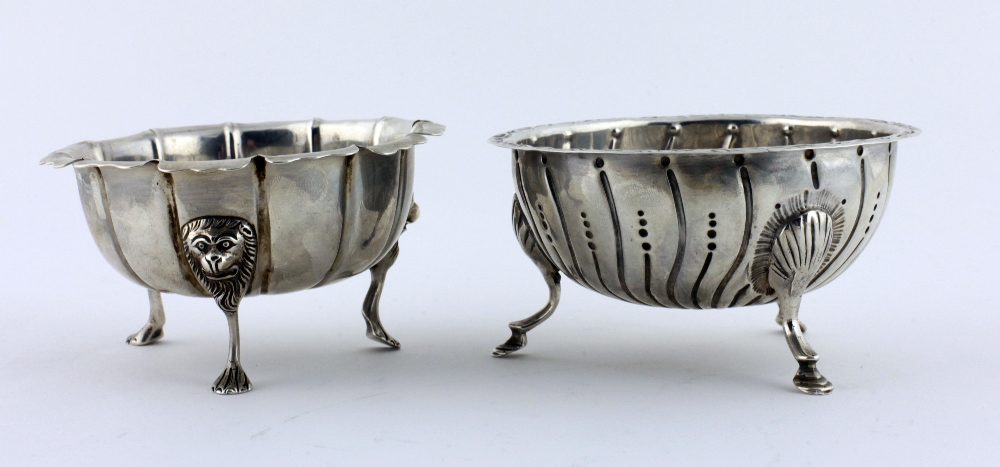 A Victorian Irish silver Sugar Bowl, in the Georgian style with three pad feet, Dublin c.