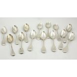 A set of 6 early Victorian Irish silver Dessert Spoons, Dublin c.