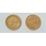 A pair of George V gold Half-Sovereigns, both 1914.