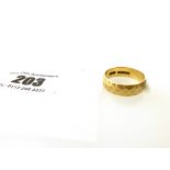 9K GOLD RING SIZE P, WEIGHT 3.6G