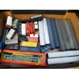 BOX OF ASSORTED 00 GAUGE CARRIAGES, WAGONS AND TRUCKS INCLUDING HORNBY AND LIMA