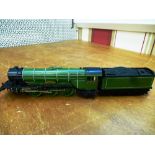 HORNBY FLYING SCOTSMAN AND TENDER 00 GAUGE