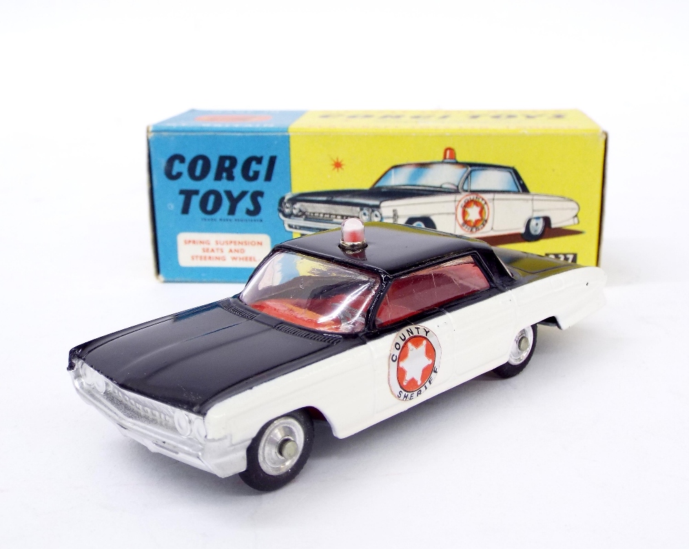 Corgi Toys - Oldsmobile "Sheriff Car", 237, boxed - Image 2 of 2