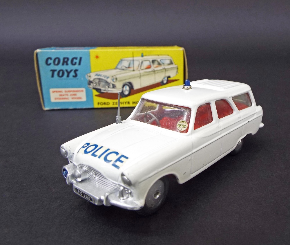 Corgi Toys - Ford Zephyr Motorway Patrol, 419, boxed - Image 2 of 2