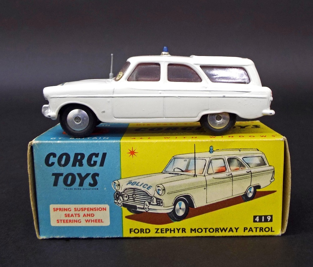 Corgi Toys - Ford Zephyr Motorway Patrol, 419, boxed