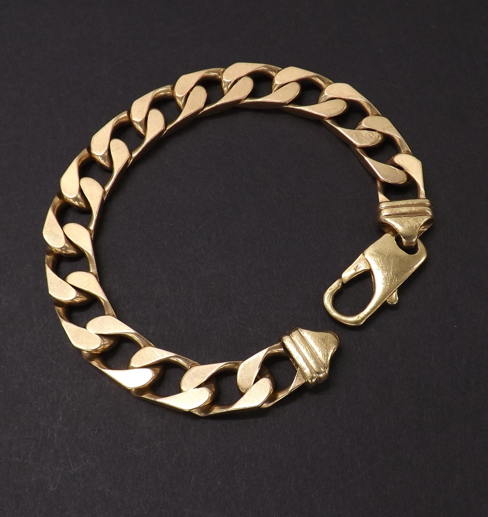 Heavy 9ct curb bracelet, 61.9gm, 9.5" long