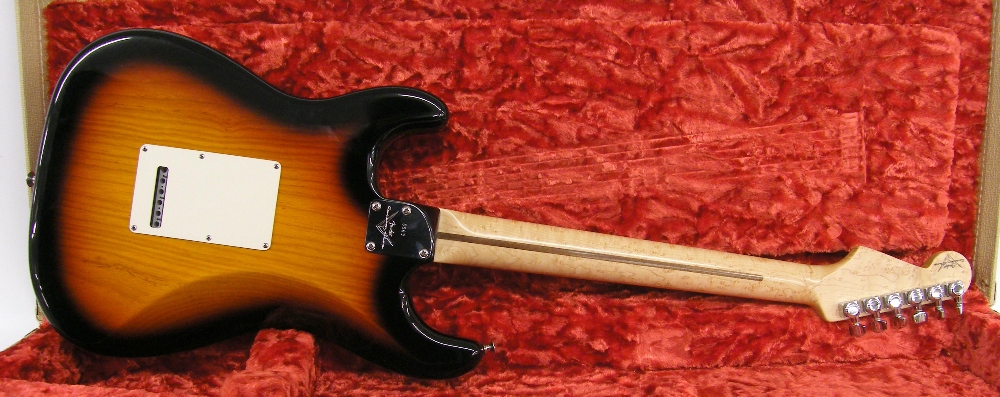 2011 Fender Custom Shop Custom Deluxe Stratocaster, made in USA, ser. no. 5xx3, sunburst finish, - Image 2 of 3