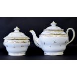 New Hall - teapot, 7" high and sugar box in pattern no. 300 (ex Brian J Penny Collection) (2)