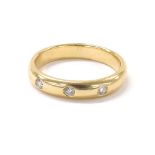 18ct yellow gold wedding band ring, set with three brilliant-cut diamonds, 0.33ct approx, 5mm,