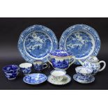 Small selection of Chinese porcelain to include a teapot, blue and white teacup with four