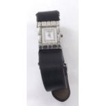 Raymond Weil Tema stainless steel lady's wristwatch, ref. 5896, no. Z858519, mother of pearl and