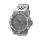 Tag Heuer 1500 Series Professional 200m 'Jumbo' stainless steel gentleman's bracelet watch, ref.