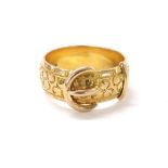 18ct buckle design ring, Chester 1916, 7mm, 9.1gm, ring size R