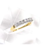 18ct yellow gold seven stone diamond half eternity ring, 0.50ct approx, ring size O-