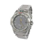 Tag Heuer 4000 Series mid-size stainless steel bracelet watch, ref. 999.213, grey dial, quartz, 37mm