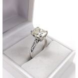 Impressive 18k white gold radiant-cut solitaire diamond ring, 5,26ct, clarity I1-2, colour K/L, ring