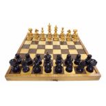 19th century chess set and chess box, height of king 11.5cm