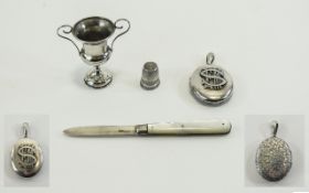 A Collection of Small Antique Silver Items ( 4 ) In Total.