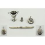 A Collection of Small Antique Silver Items ( 4 ) In Total.