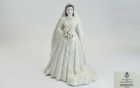 Royal Worcester Figurine ' Her Majesty Queen Elizabeth II. c.2007. Height 9.25 Inches.