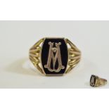 Gents 9ct Rose Gold Signet Ring, Claw Setting. Hallmark Chester 1934, Marked 9.375. 6.3 grams.