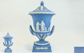 Wedgwood - Jasperware Impressive - Twin Handle Campagna Neo Classical Lidded Urn Shaped Vase Blue