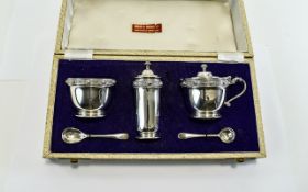 Elizabeth II - 1960's Silver ( 5 ) Piece Cruet Set - Complete with Blue Liners.