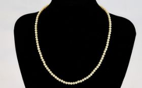 Ladies 1920's - Nice Quality Single Strand Cultured Pearl Necklace with 9ct Gold Clasp.