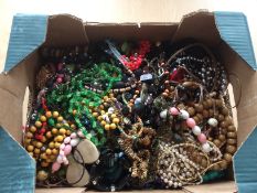 Large Box Of Costume Jewellery >5kg Mostly Beads