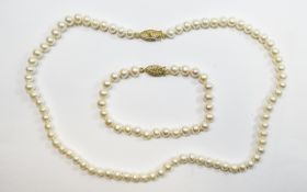 White Cultured Fresh Water Pearl Necklac