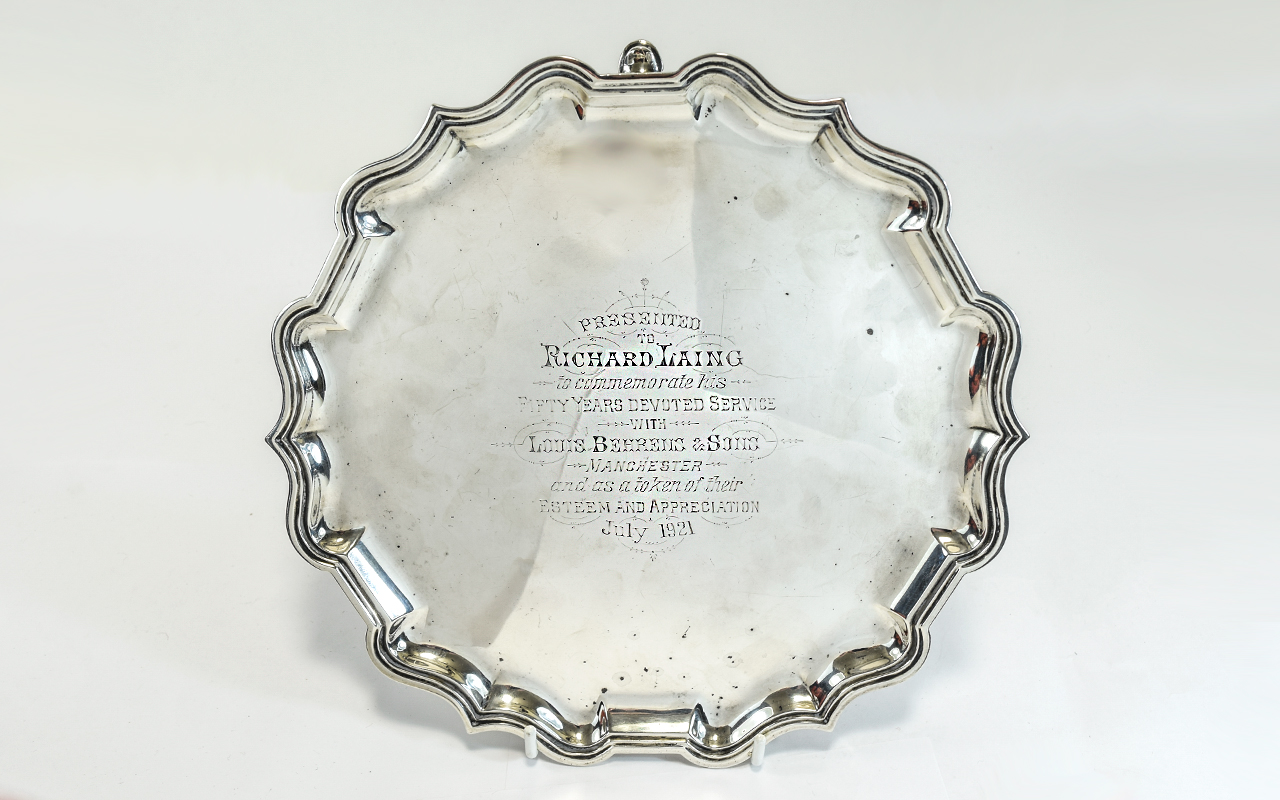 George V - Circular Silver Footed Salver with Piecrust Border, Raised on 3 Split Hoofed Feet,