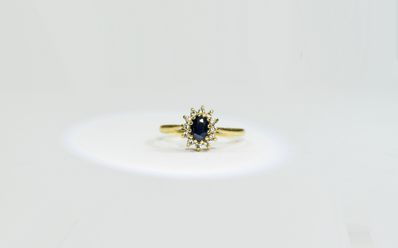 18ct Yellow Gold Small Sapphire and Diamond Cluster Ring,