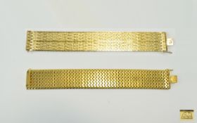 18ct Gold - Beautiful and Stylish Mesh Bracelet From The 1970's. Marked 18ct - 750. 95.9 grams, 7.