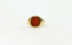 Gents 9ct Gold - Blood Stone Set Dress Ring. Fully Hallmarked. 5.3 grams.