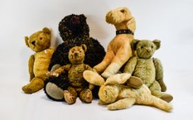 Box Containing A Collection Of 6 Early 20thC Stuffed Toys,